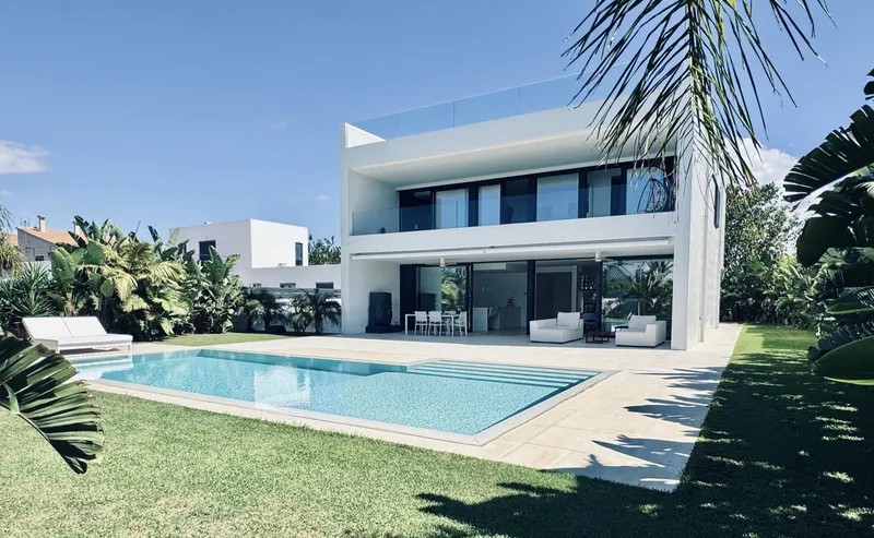 Modern chalet in Puig de Ros — photo 2