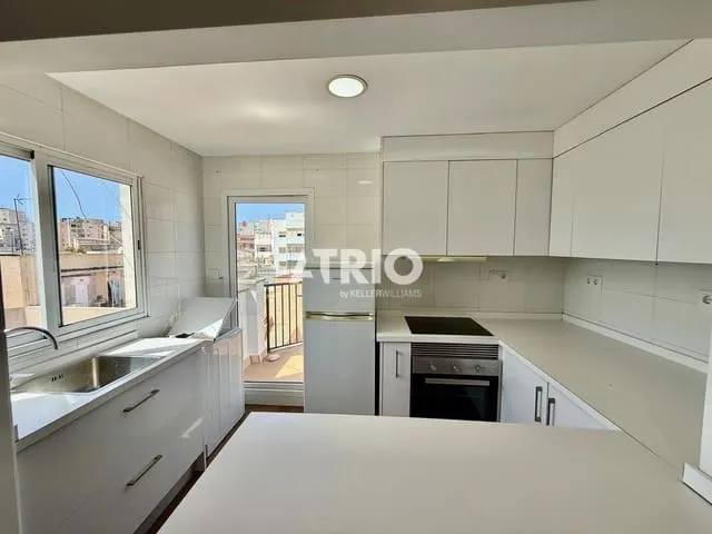 Penthouse for rent in Pere Garau, Palma de Mallorca, Mallorca — photo 3