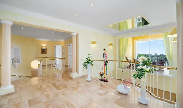 Mediterranean villa with sea views in Bendinat — photo 6