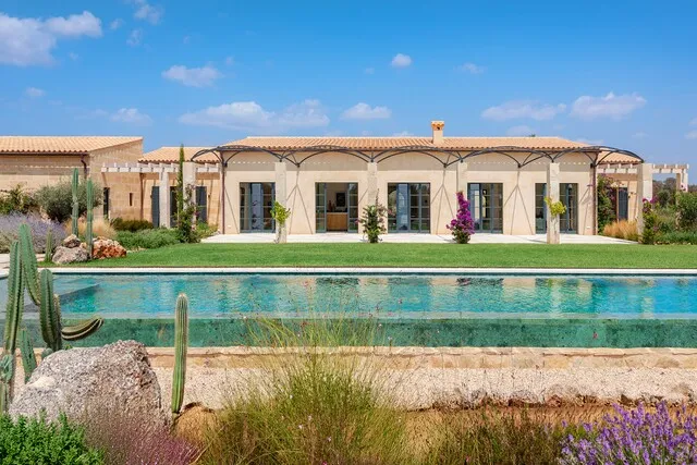Stunning new finca with vineyard for sale in Campos, near Es Trenc, Mallorca — photo 1