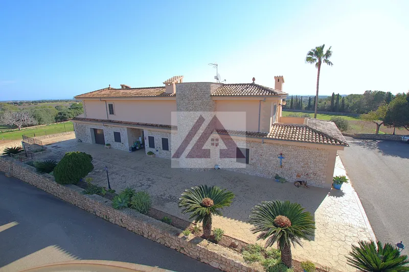 Luxury villa for sale in Manacor — photo 11