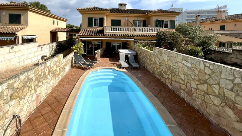 Palma Nova chalet in gated community — photo 8