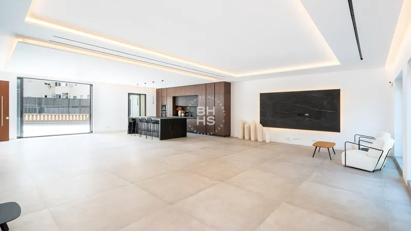 Apartment for sale in Zona Avingudes — photo 1