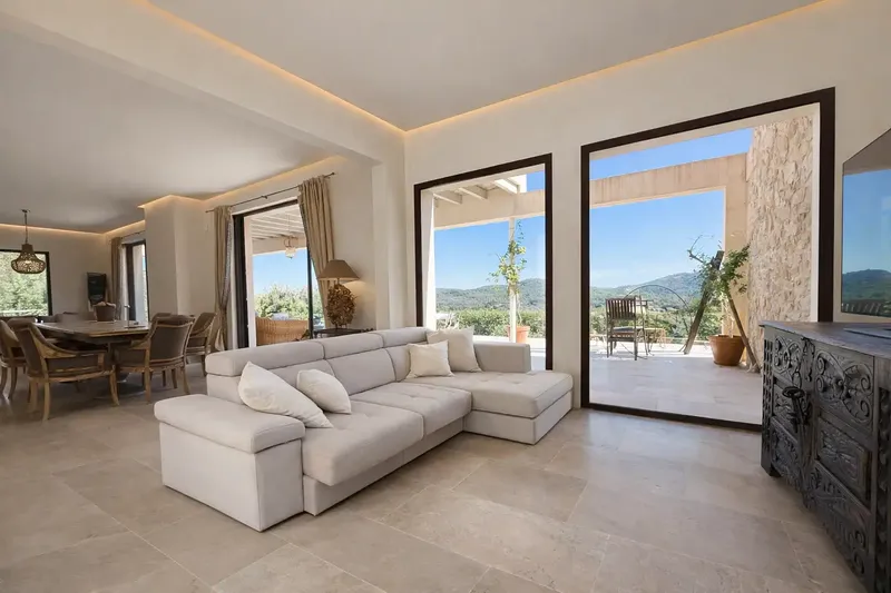 An exceptional finca with majestic views of the coast and sparkling sea in Son Servera! — photo 11