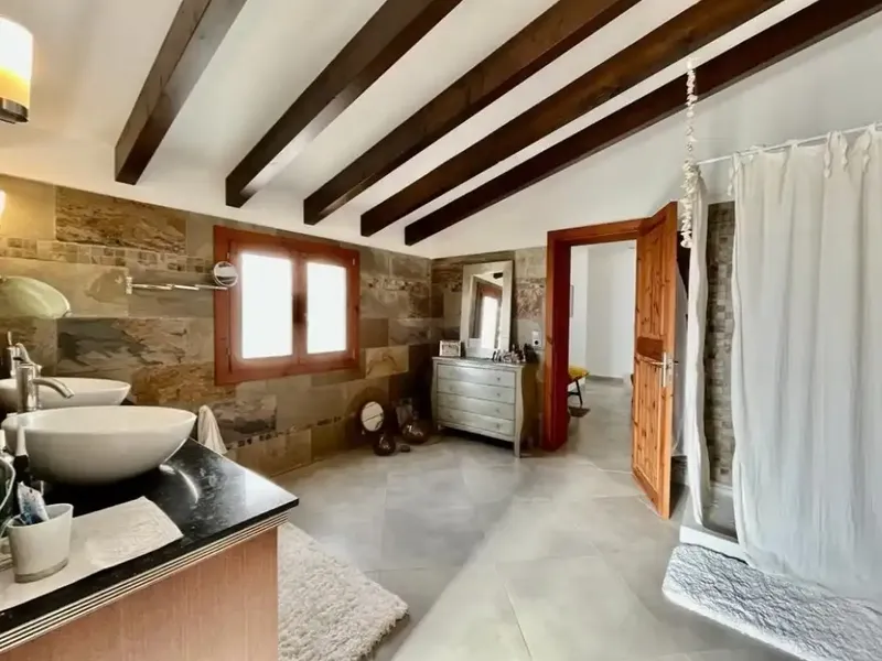 Fantastic house for sale in Vilafranca de Bonany, located on a wide and quiet street, with a total of about 339 m2 built — photo 12