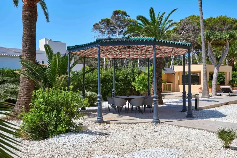 Exclusive first-line sea view villa for rent near Son Moll beach in Cala Ratjada, recently renovated — photo 3