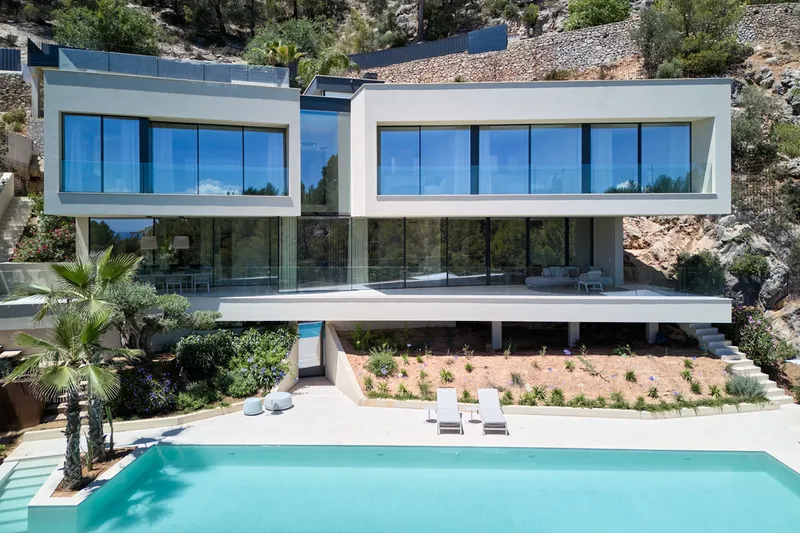 Luxury designer villa with sea and city views in Son Vida - Marcel Remus Real Estate — photo 3