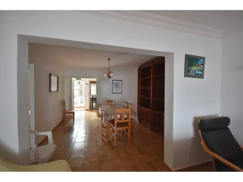 Can Picafort, first line of the sea, with spectacular views, 3-storey building with a built area of 273 m2 — photo 11
