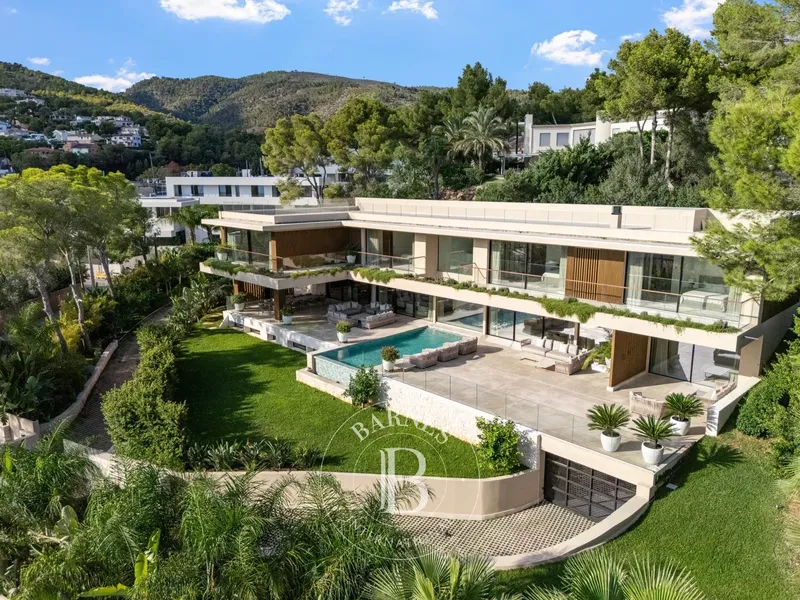 Luxury Villa in Portals Nous with 7 Bedrooms, Sea Views and Infinity Pool — photo 1