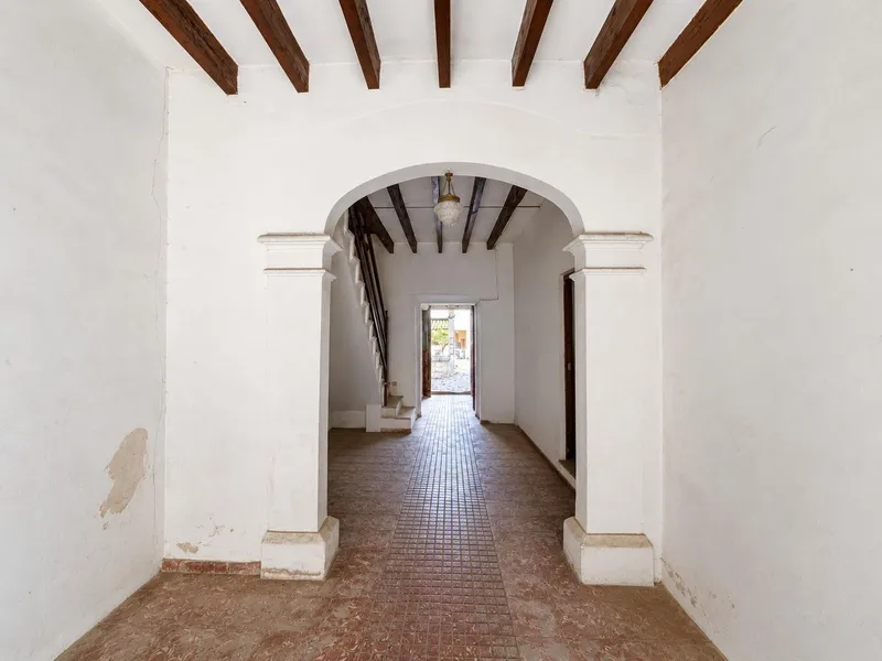 Authentic village house to renovate in Llucmajor — photo 4