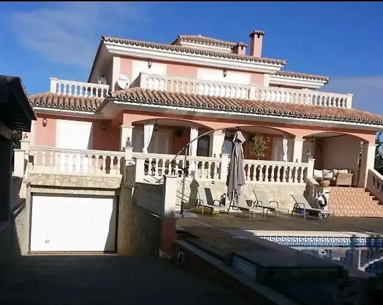 Agencia inscrita en el Registro Oficial de Agentes de la Propiedad Inmobiliaria de las Islas Baleares. Inscripción: GOIBE739576/2024. (ROAII — photo 8