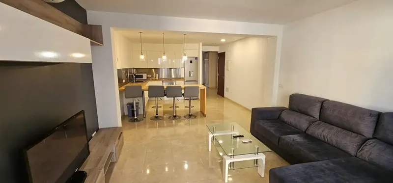 A tan solo 27 minutos de Palma, Vilafranca De Bonany y a 8 minutos de Manacor. Preciosa y moderna vivienda, de trata de un 1° piso totalment — photo 5