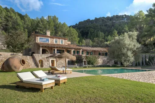 Esporles, authentic finca with panoramic views in Esporles in the heart of the Tramuntana available for winter rental — photo 1