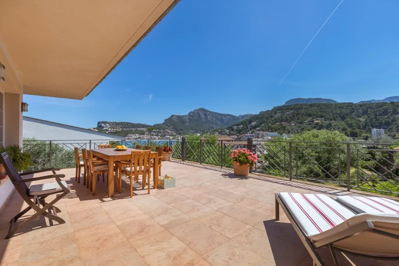 Desirable luxury villa with garage and pool in Port de Sóller — photo 4