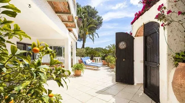 Apartment for sale in Costa de la Calma, Calvià — photo 3