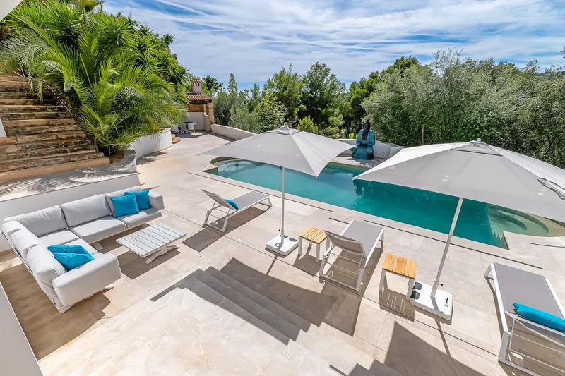 Renovated villa in Son Vida with large pool terrace and privacy — photo 1