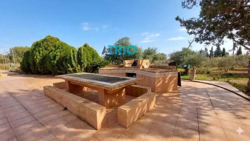 Just 800 meters from the center of Llucmajor is this exceptional rustic finca, a unique opportunity for those seeking tranquility — photo 7