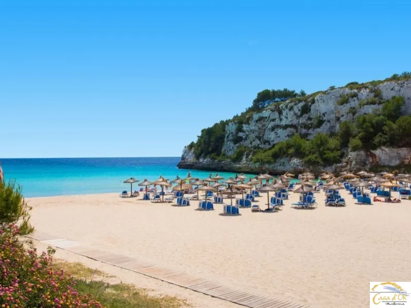 Mediterranean dream house with sea views, pool and direct beach access in Cala Romantica — photo 4
