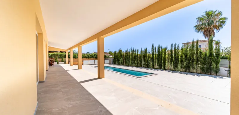 New build chalet 2025 on one floor with 3 suites and pool in Sa Rápita — photo 5