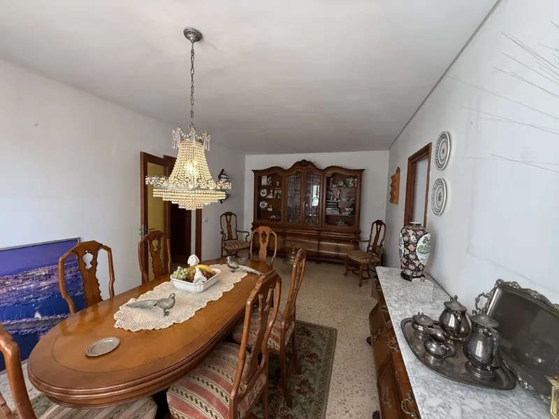 Opportunity: Eighth Floor in a Grand Building — photo 10
