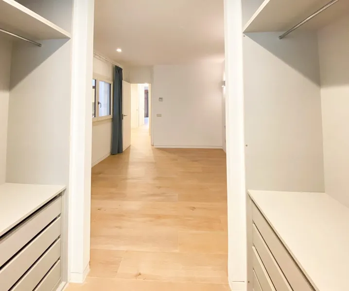 Top quality apartment for sale in Palma Casco Antiguo with roof terrace and various terraces — photo 9