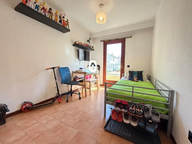 Spacious first floor with elevator and parking space for sale in a quiet community of only three floors — photo 9