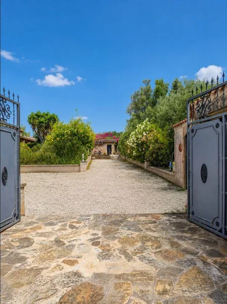 Rustic finca with its own well, independent annexes and views — photo 6