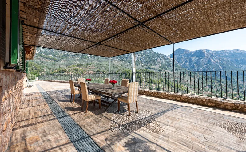 Country house with panoramic views — photo 6