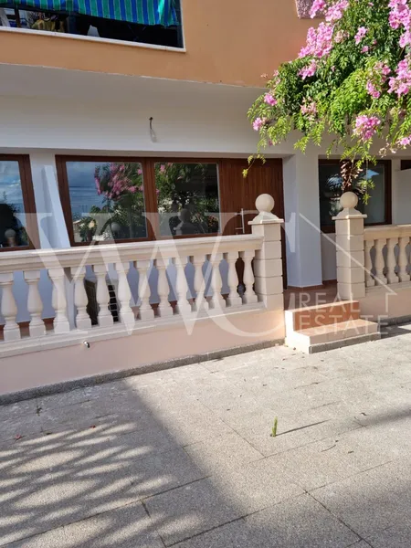 Freshly renovated apartment with pool in Cala Millor — photo 11