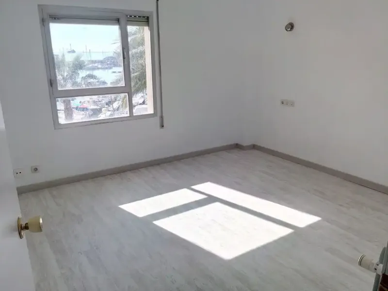 Superior apartment renovated in Portixol right on the beach and the port near the city of Palma. The spacious apartment has a supe — photo 5