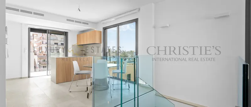 Duplex penthouse in Playa de Palma with rooftop terrace and pool — photo 2