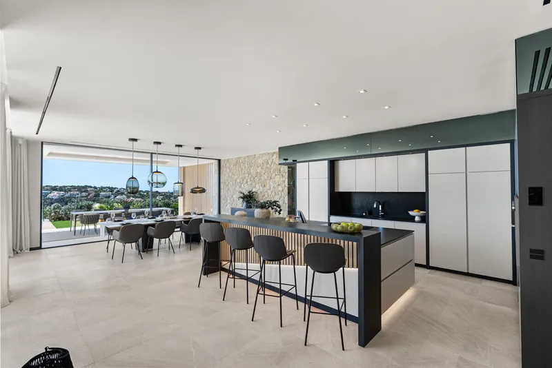Exclusive newly built villa in prime location of Puerto de Andratx — photo 5