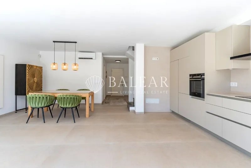 Semi-detached villa with private pool and garden in Sa Cabaneta — photo 7