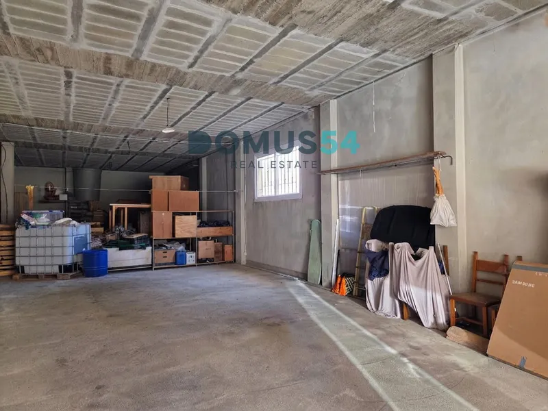 Spacious garage for sale in Sa Pobla — photo 1