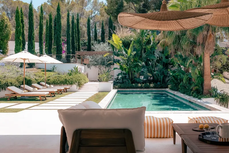 Luxury Mediterranean Villa with Total Privacy in Prestigious Bendinat — photo 1