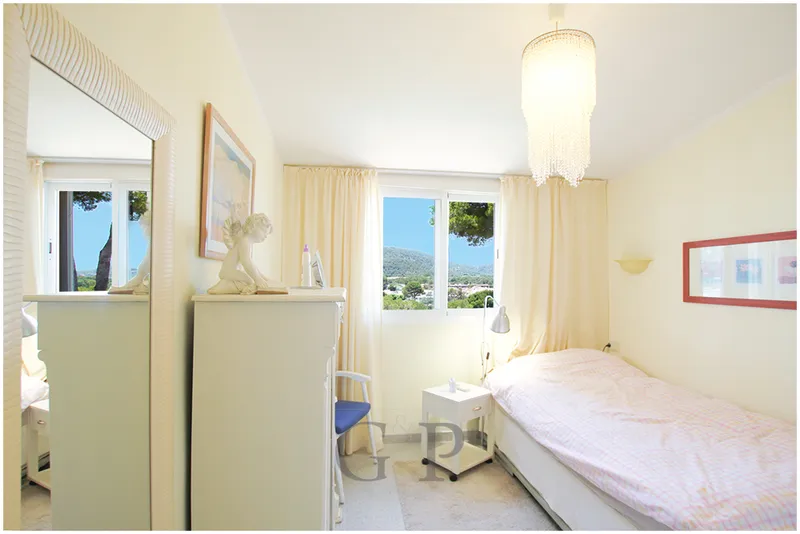 Real Estate Details — photo 10