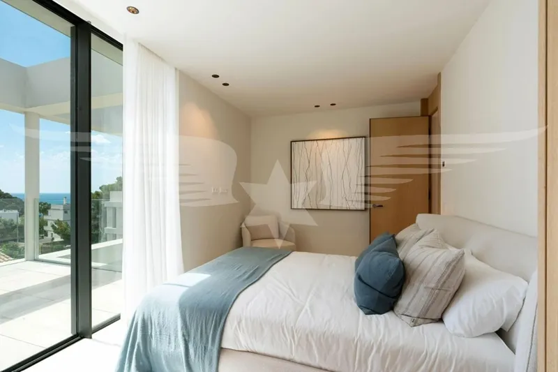 Cala Mayor I Sea view penthouse with 4 bedrooms — photo 10