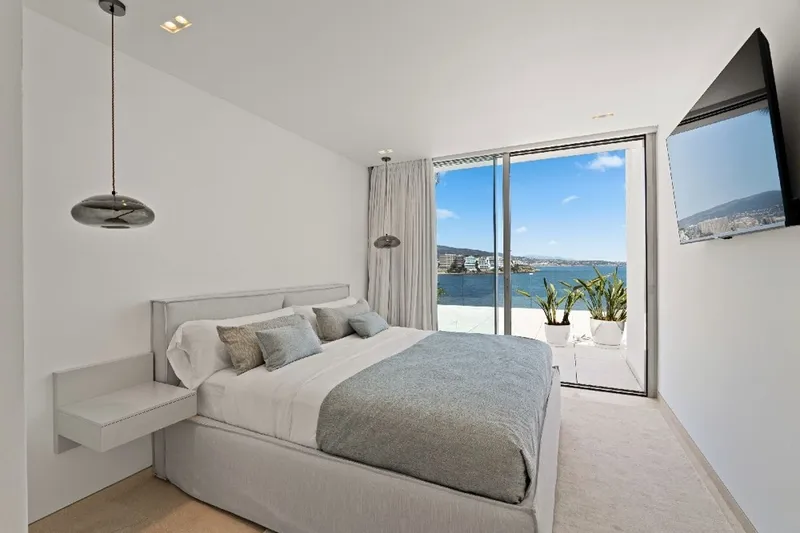 Exquisitely renovated frontline designer villa in Cala Vinyas—private beach access, pool, spa, and elevator — photo 11
