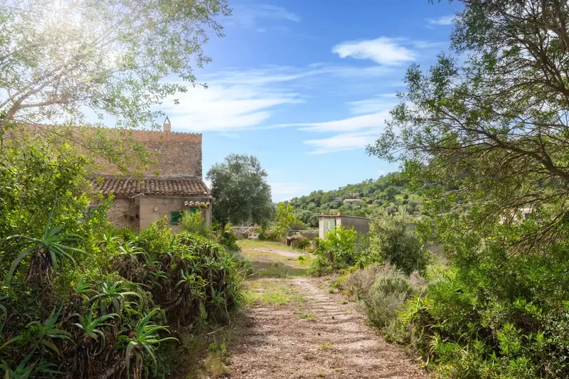 Discover the potential of this authentic Mallorcan finca in an exclusive location near Artà! — photo 2