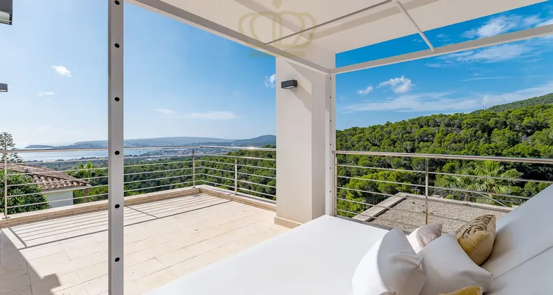 Villa with fantastic sea views in Costa d'en Blanes, Mallorca — photo 8