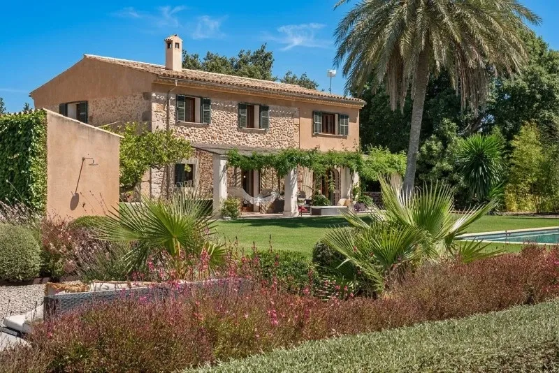 Completely renovated country house with holiday rental permit on the outskirts of Binissalem — photo 1