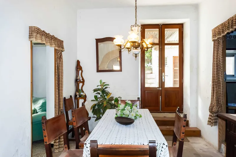 Sineu – Partially Renovated Village House for Expansion — photo 3
