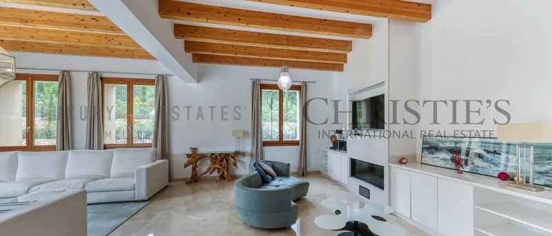 Modern country house in Alaró with large plot and pool — photo 3