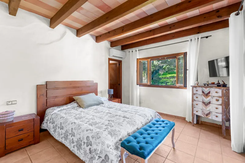Beautifully situated, rustic finca for sale in Calvia — photo 3