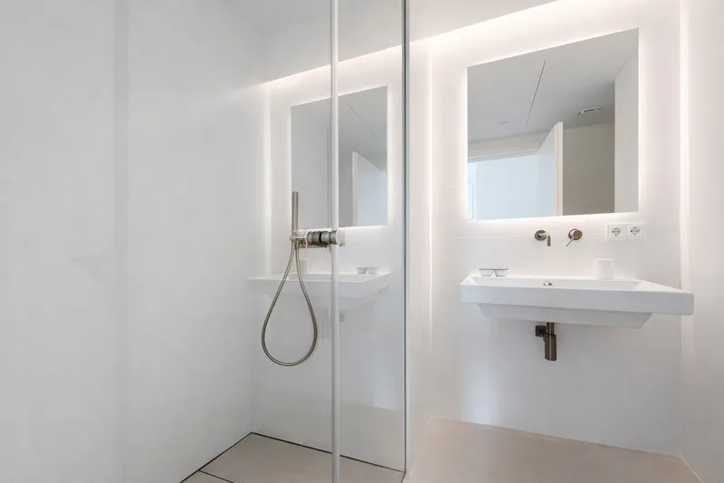 Modern penthouse with private rooftop pool in a new luxury residence in Palma Mas — photo 8
