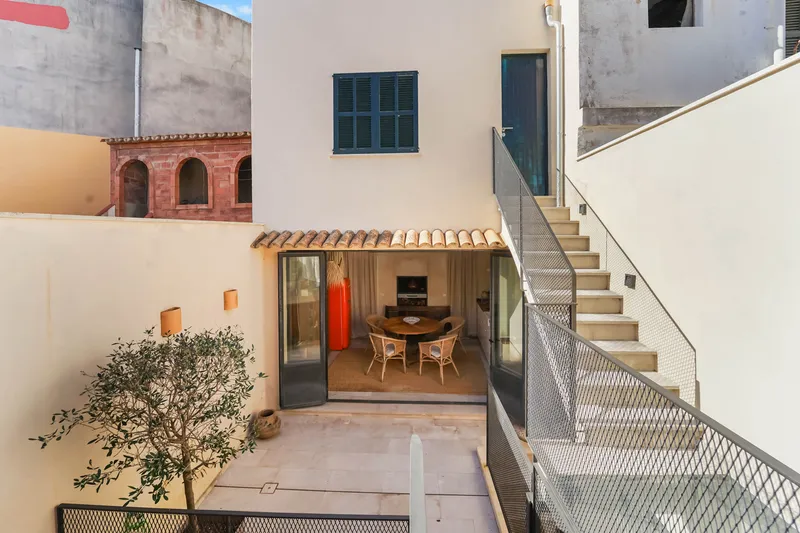 Elegant townhouse with roof terrace and views of the Castell de Capdepera — photo 9