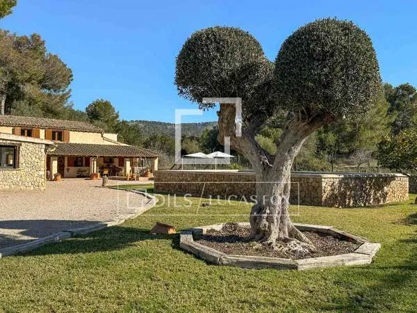 312m² country house for sale in Calvià, Balearic Islands — photo 1