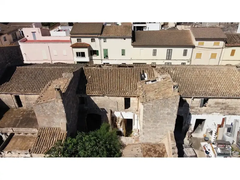 House with garden and patio to renovate — photo 9