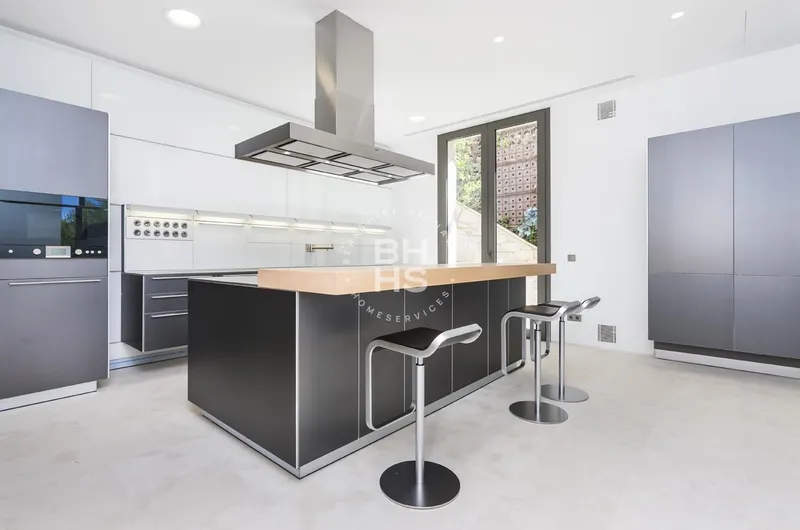 Villa for sale in Camp de Mar — photo 8