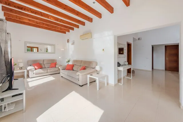 Mediterranean villa with rental license for sale near Pollensa, North Mallorca — photo 5